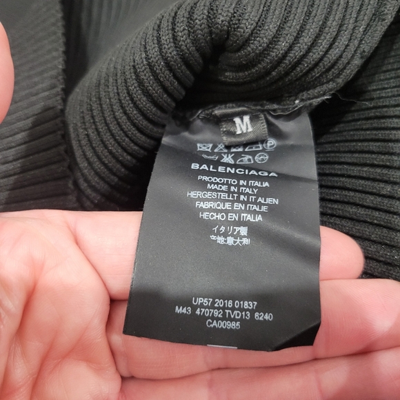 Balenciaga Women's Black Sleeveless Top - Size Medium. - Picture 6 of 6